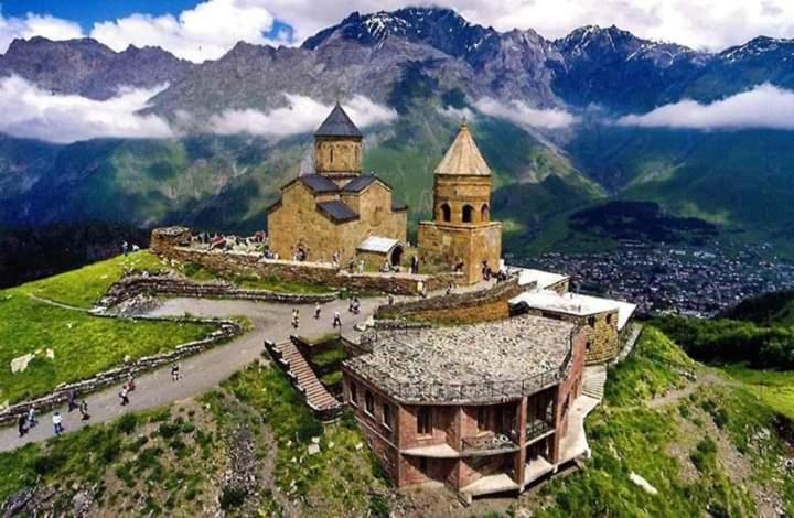 Hotel Kazbegi 1 Exterior photo